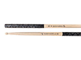 Baguettes de batterie HeadHunters Hickory Classic 2B avec grip